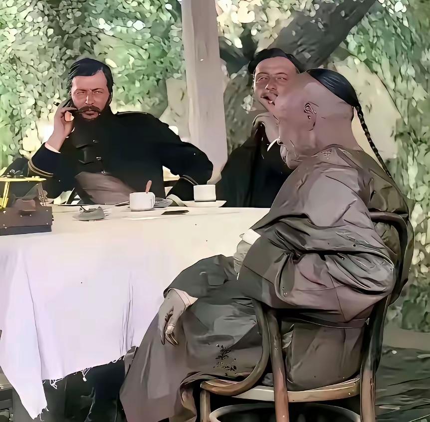 国歌第一句，起来，不愿做奴隶的人们