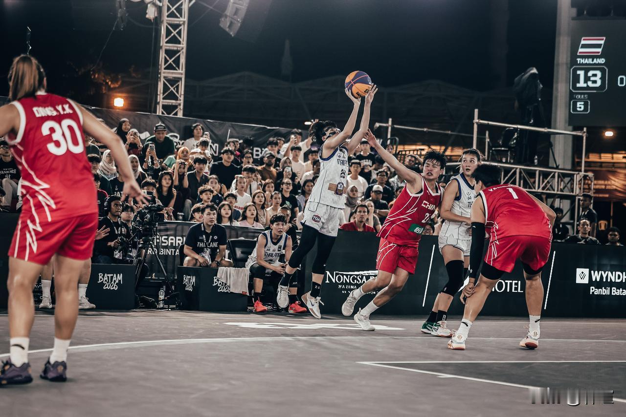FIBA3×3女子系列赛巴淡站今晚结束，中国队在最终的决赛中9-22不敌荷兰队屈