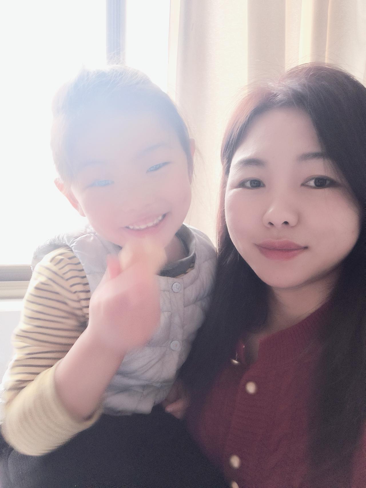 人老了,怕给子女添麻烦,是吗?
快40岁的我，
娃还在幼儿园，
有同款的嘛？[捂