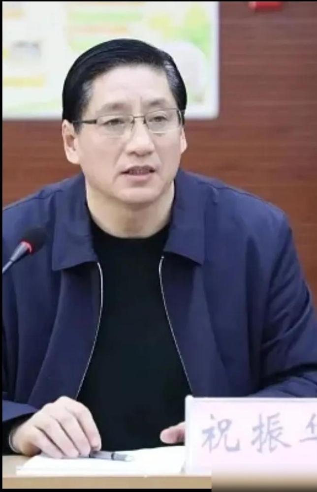 有点震惊安徽省阜阳市太和医院，在两个月内查出了“一窝蛀虫”！

先是党委书记祝振