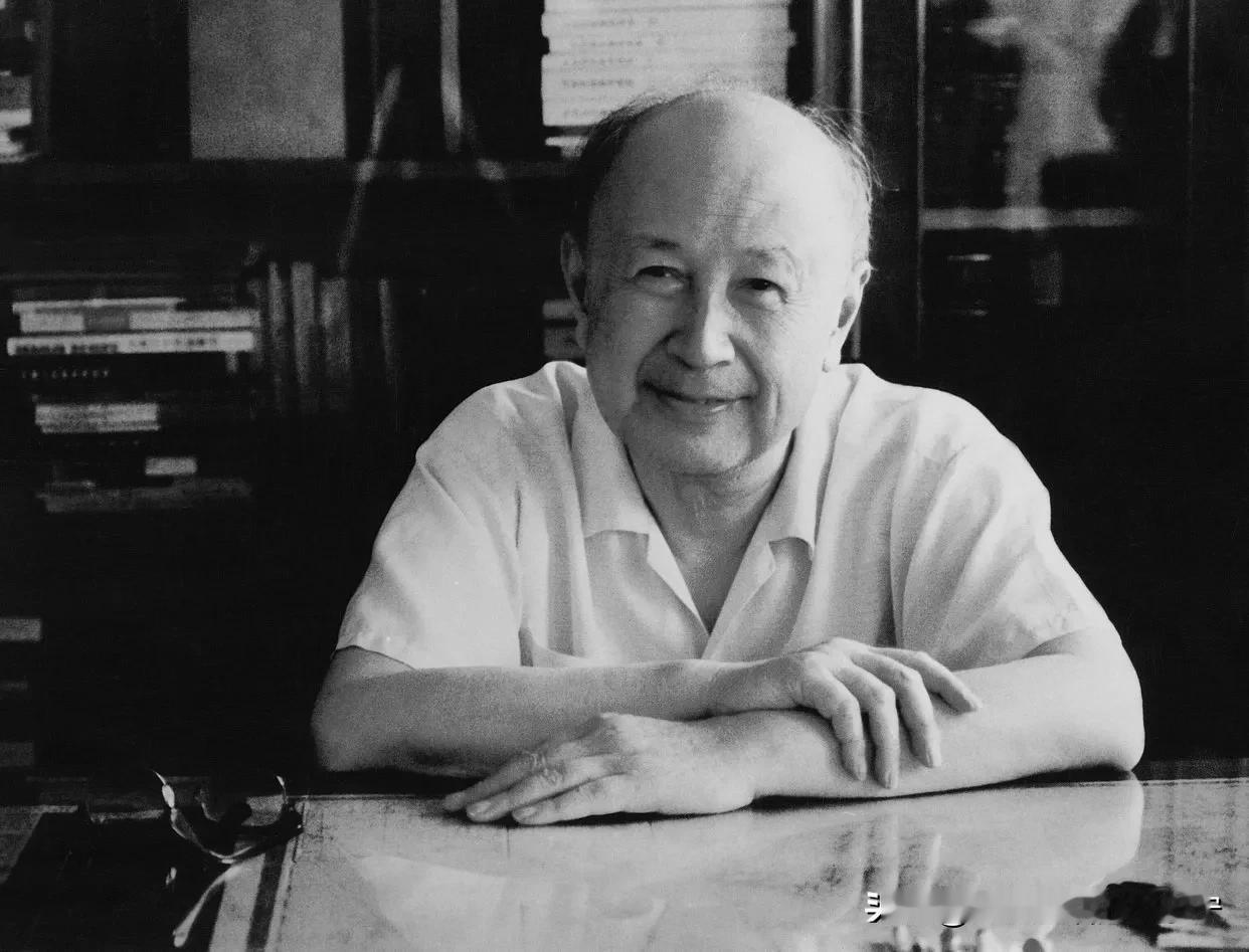 钱老一生的三次感动！
   第一次，1955年，远在大洋西岸的钱学森，被允许回国