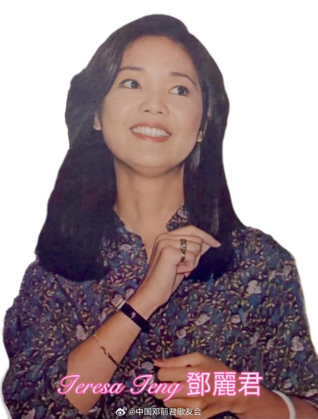 1978年9月19日，邓丽君飞抵香港启德机场，甫落地便遭记者团团包围，追问她与秦