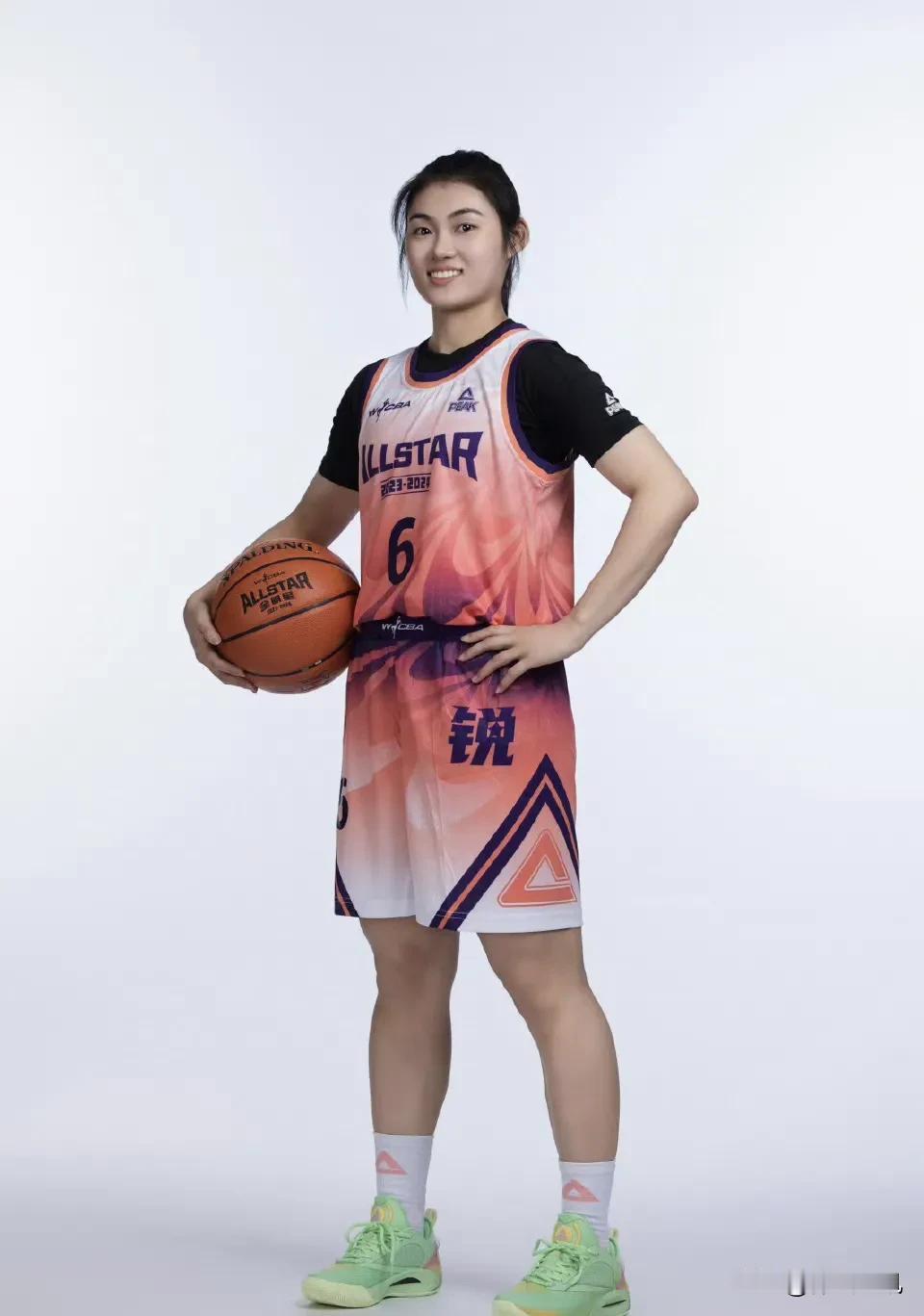 中国女篮，张敬一，北京女篮联赛首秀，拿下9分3篮板，表现中规中矩，北京女篮加时赛