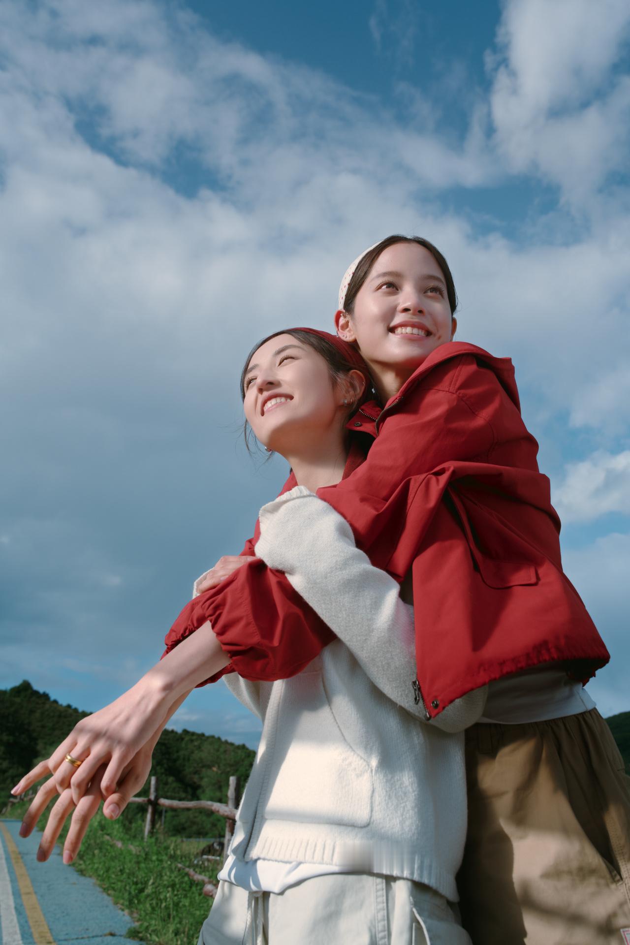 最近看了SK-II拍的欧阳娜娜张子枫《我的神仙搭子》微综艺，看着她俩在彼此面前卸