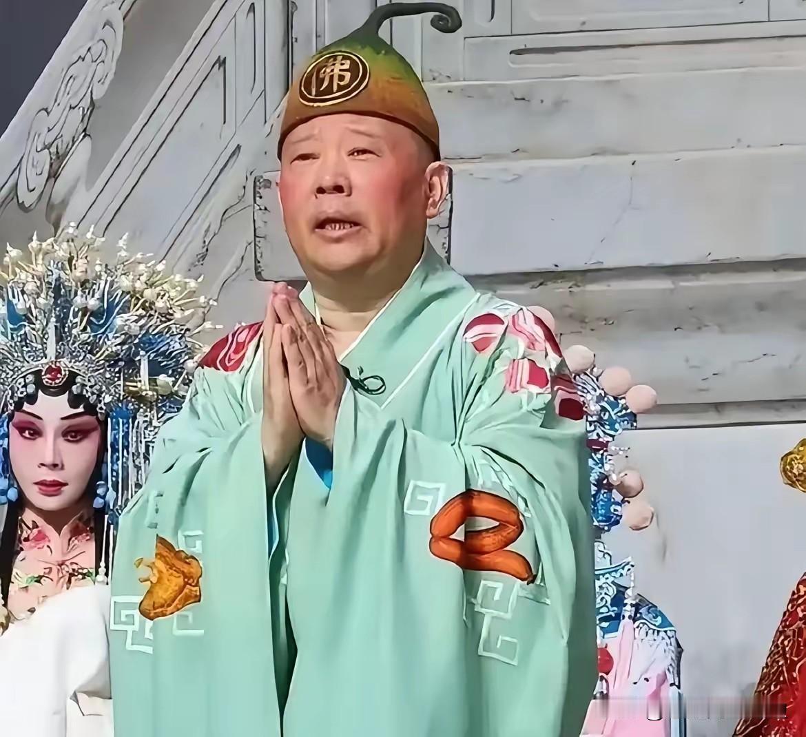 8月11日，武汉市文旅局正式对此事立案调查。事情起因发生在7月24日晚间，演员在