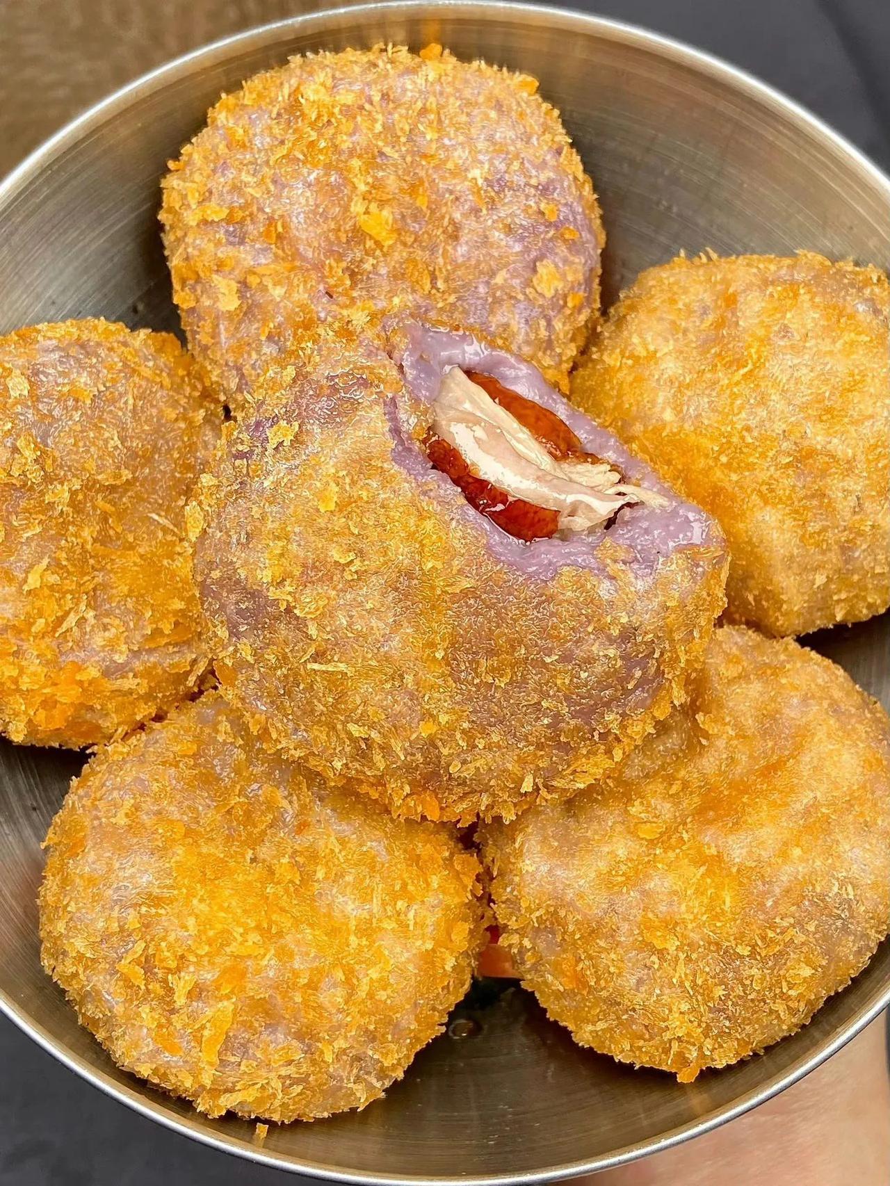 做梦都在做芋泥香酥鸭!是真的好好吃啊!我懂
       半夜做梦都是在梦芋泥香