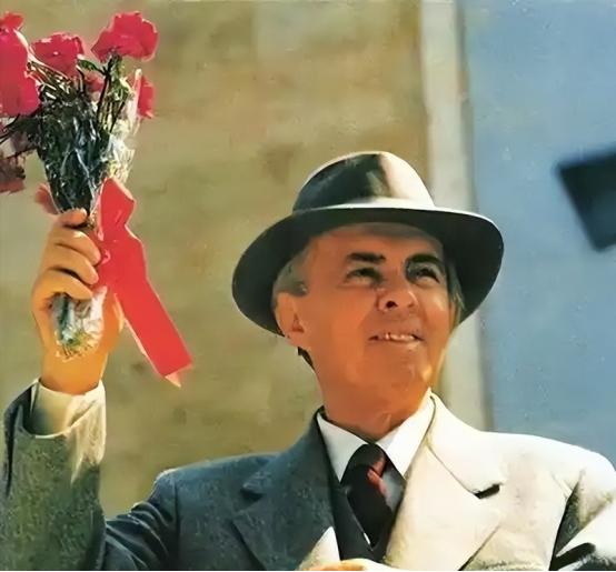 “扬言铲平中国？”1969年，欧洲知名穷国家阿尔巴尼亚，强硬地向中国索要支援，甚