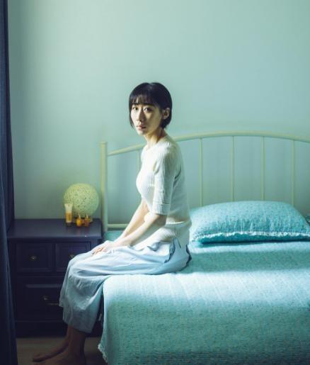 2015年，任素汐的老公李洋加董博的微信，却发现自己被屏蔽，后来任素汐被曝出轨董