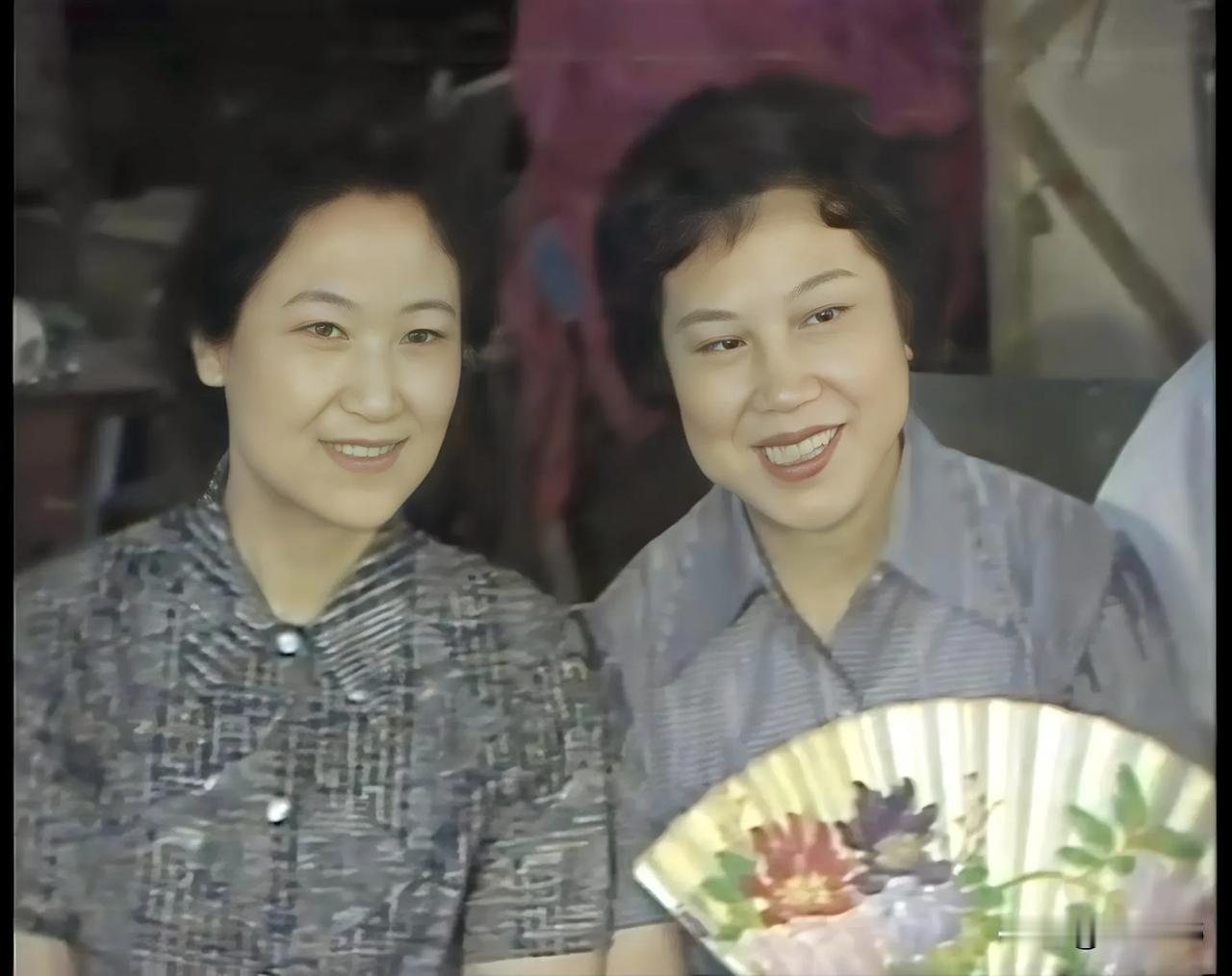1980年徐玉兰 王文娟辅导陈颖 李萍 孙智君排演《红楼梦》
王文娟老师一举一动