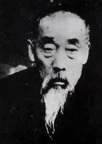 1938年春，因遭叛徒冯全礼出卖，72岁的抗联老交通员李升不幸被捕入狱。日本鬼子