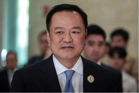 泰国同意停火谈判，柬埔寨衷心感谢中国，这一次特朗普只能靠边站。
 
当地时间12