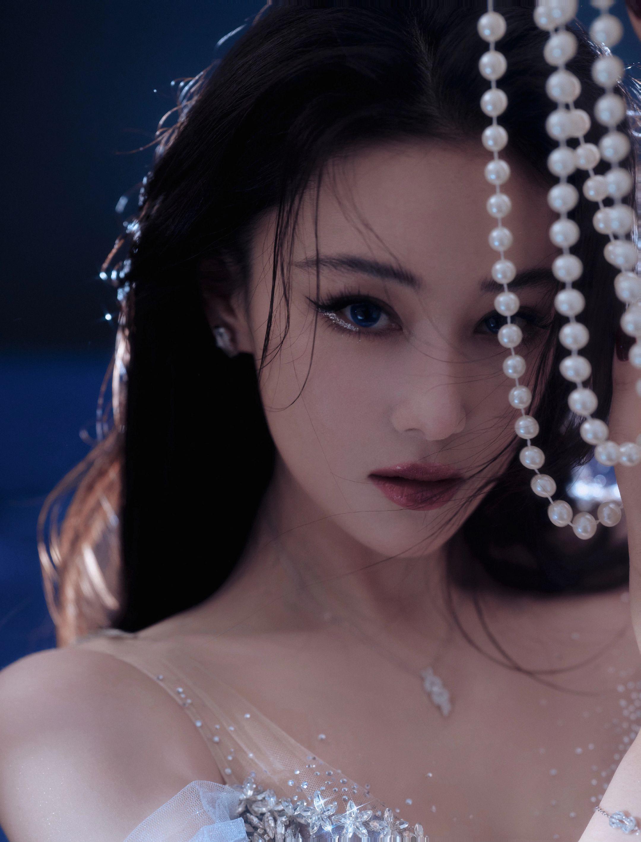 张馨予｜海的女儿。“希望你们喜欢😘 ”