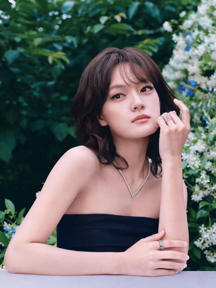 时尚灵感解读  文淇演绎 CHAUMET 尚美七夕大片 佩戴约瑟芬系列珠宝 璀璨
