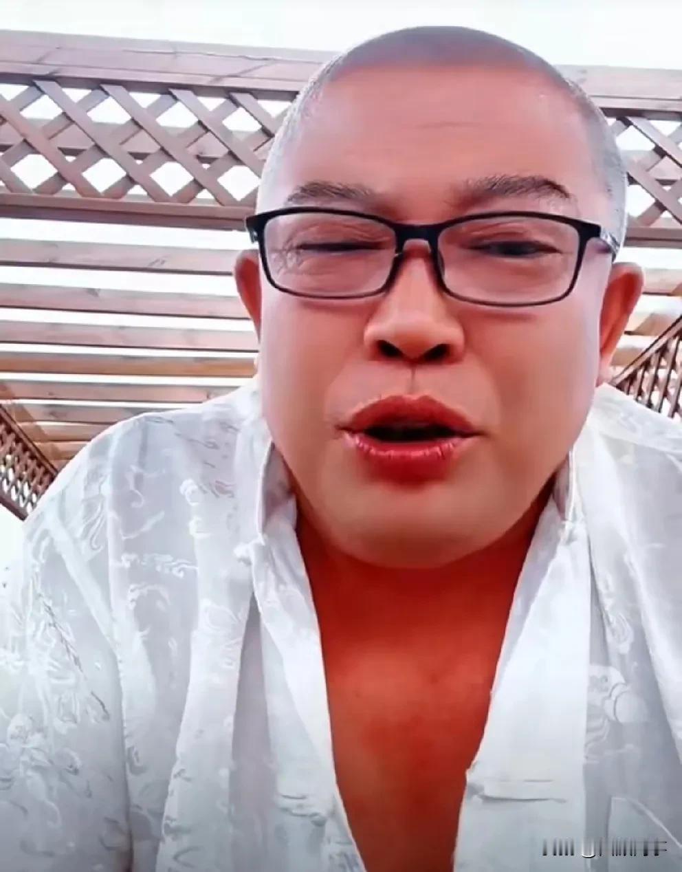 驴爸斥驴姐为卖货骂三驴妈，我受夹板气，我活的最失败，我是大恶人！

      