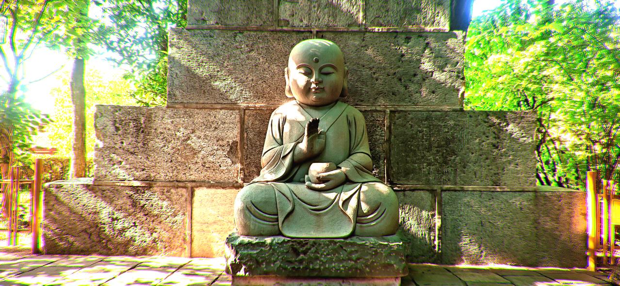今天在西安市大慈恩寺遗址看见的佛像，栩栩如生，熠熠生辉，福气绵长！