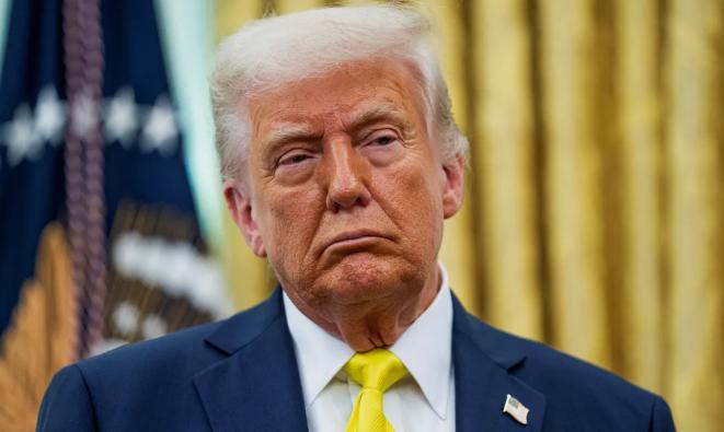 中国一纸禁令，瞬间把特朗普眼里的“躺赚买卖”，硬生生拽成了一个吞金无底洞！很多人