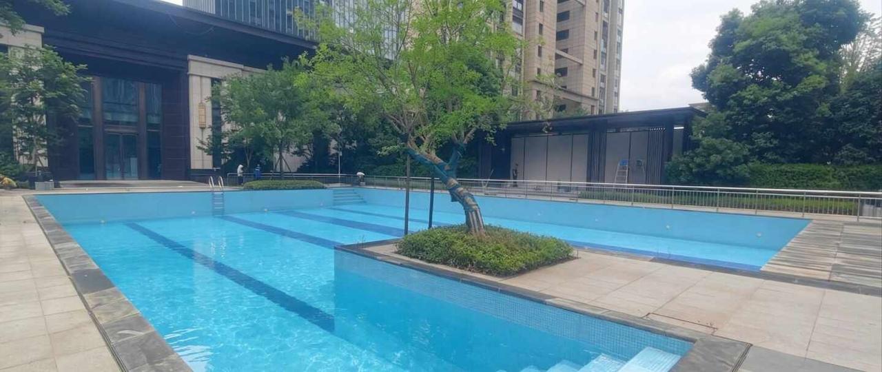 时代倾城的家人们来游泳吗？
学游泳 干净的泳池 恒温泳池 儿童学游泳 游泳搭子 