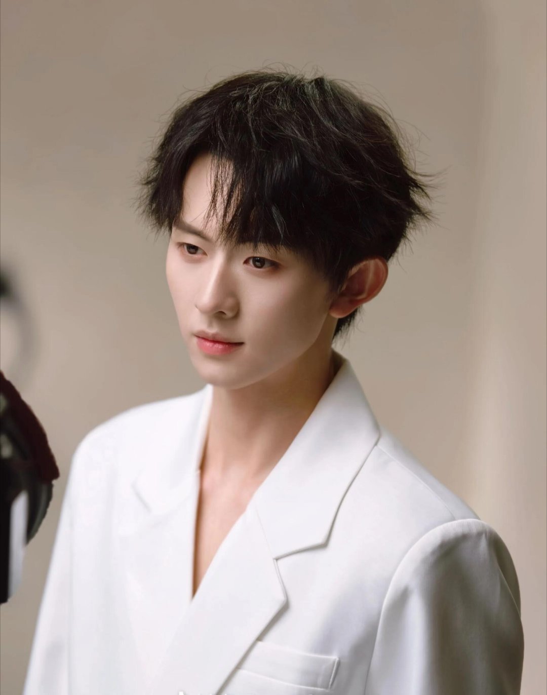 目光所及皆是陈添祥，一眼沦陷难自抑陈添祥