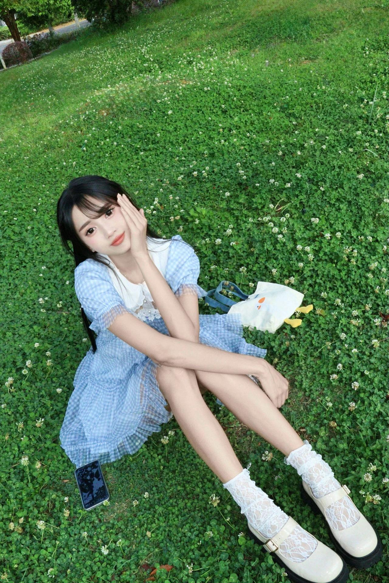 今天牙疼[呲牙]