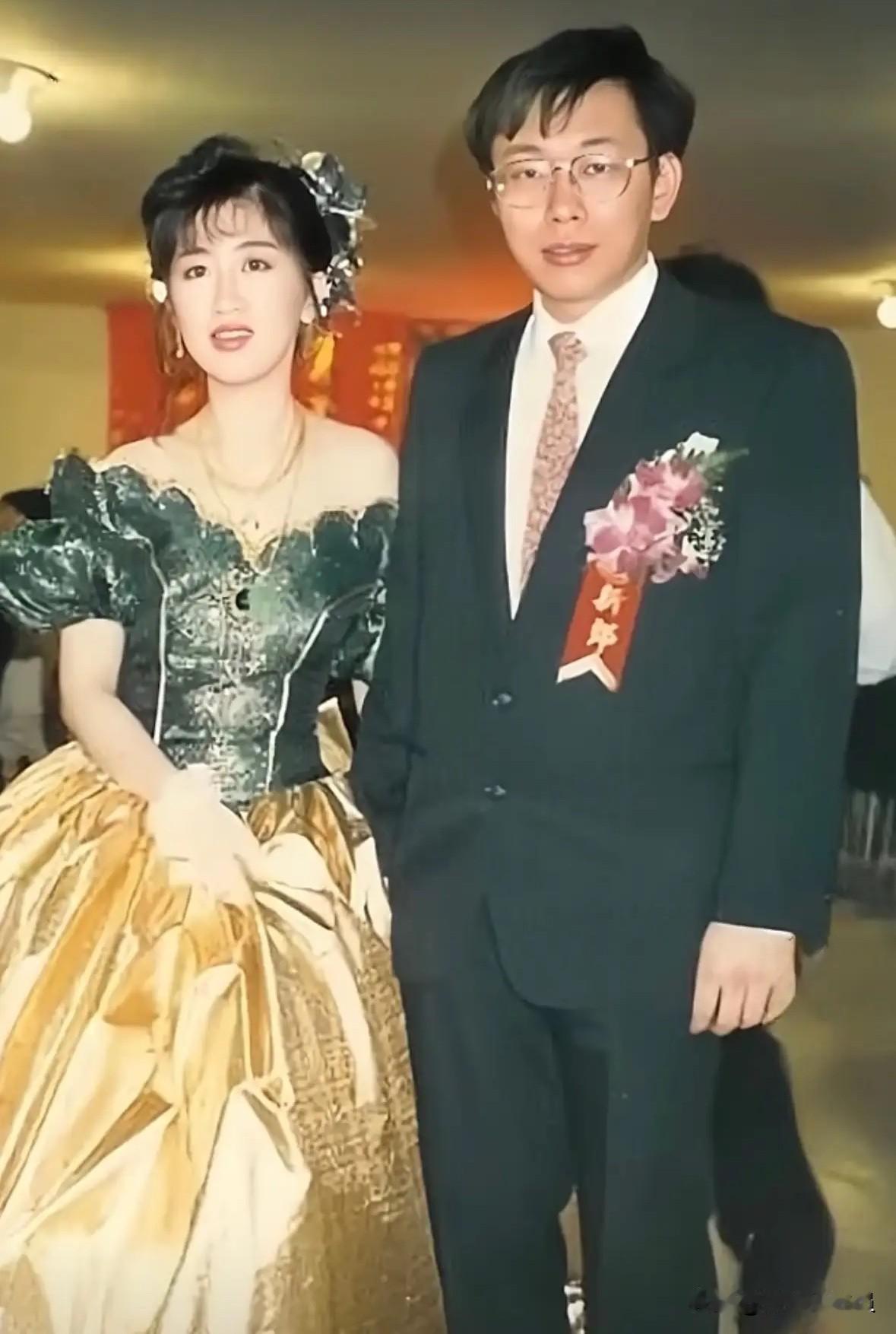 柯文哲夫人陈佩琪今（4日）在脸书发文表示，先生不知道什么时候回家， 今天连儿子都