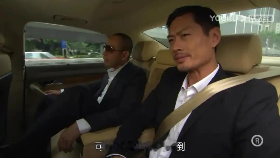 原来TVB早早就拍摄了这关系之间的暧昧，这部《珠光宝气》虽是2008年的剧，可时