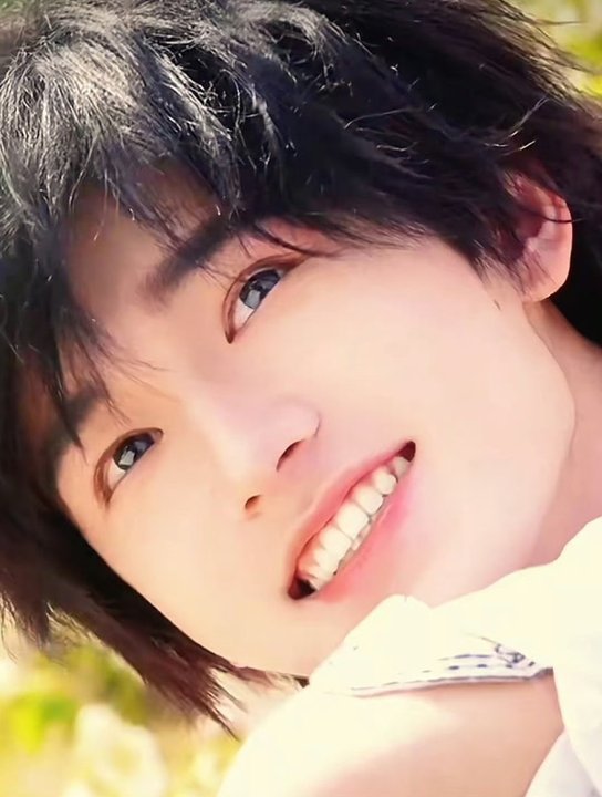 宋亚轩小时候更年轻一点宋亚轩发了16岁的自己 宋亚轩发了16岁的自己！ 