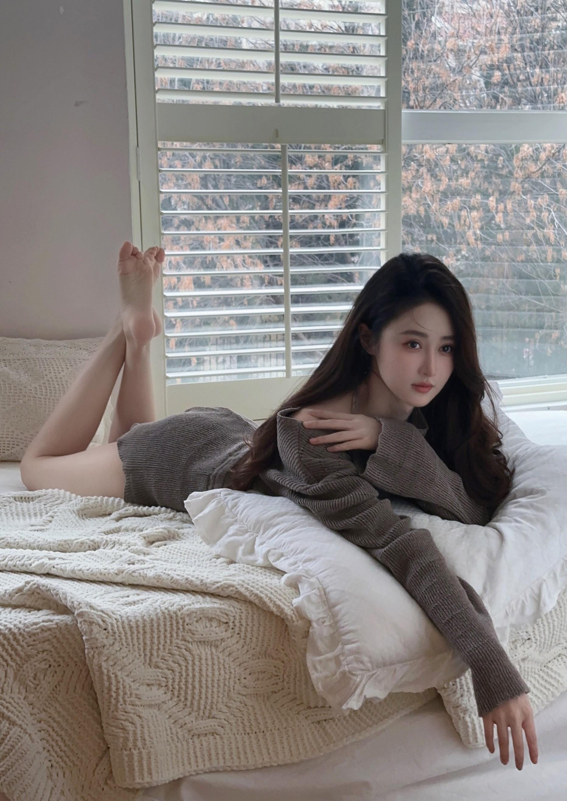 马泽涵。主页进粉丝群免费原图