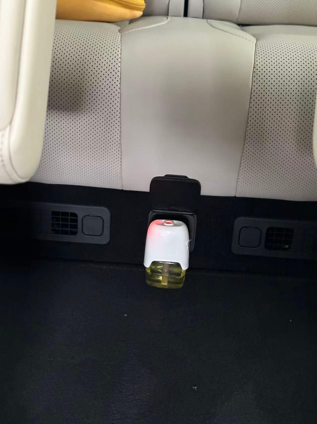 做个小调查车内220V电源，是刚需么？ 