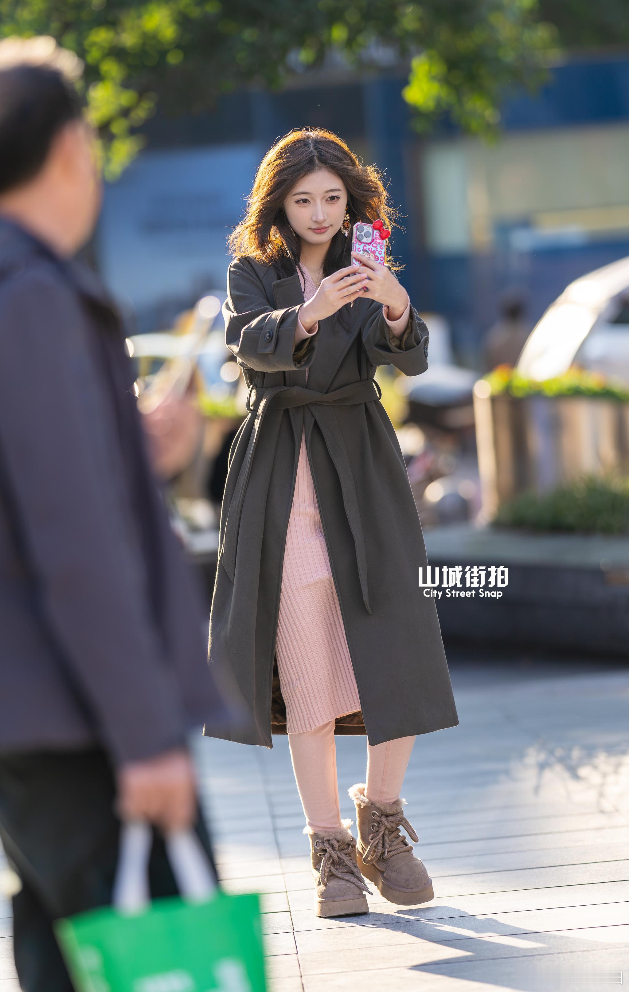 光线很好，自拍一张~ 