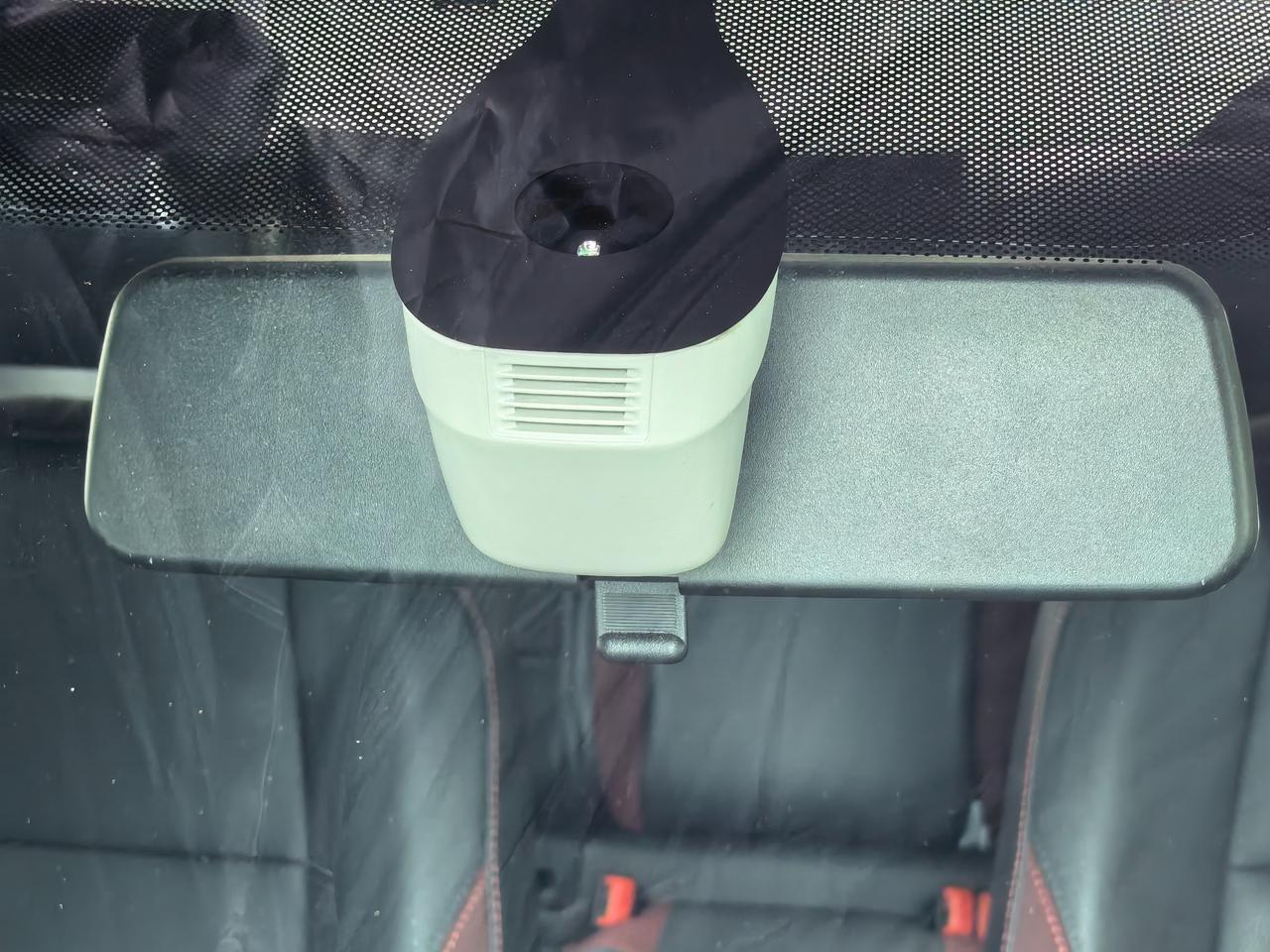 开大众3年以来一直用的是提车时4S店送的那个记录仪，真的是越想越闹心。白天勉强能