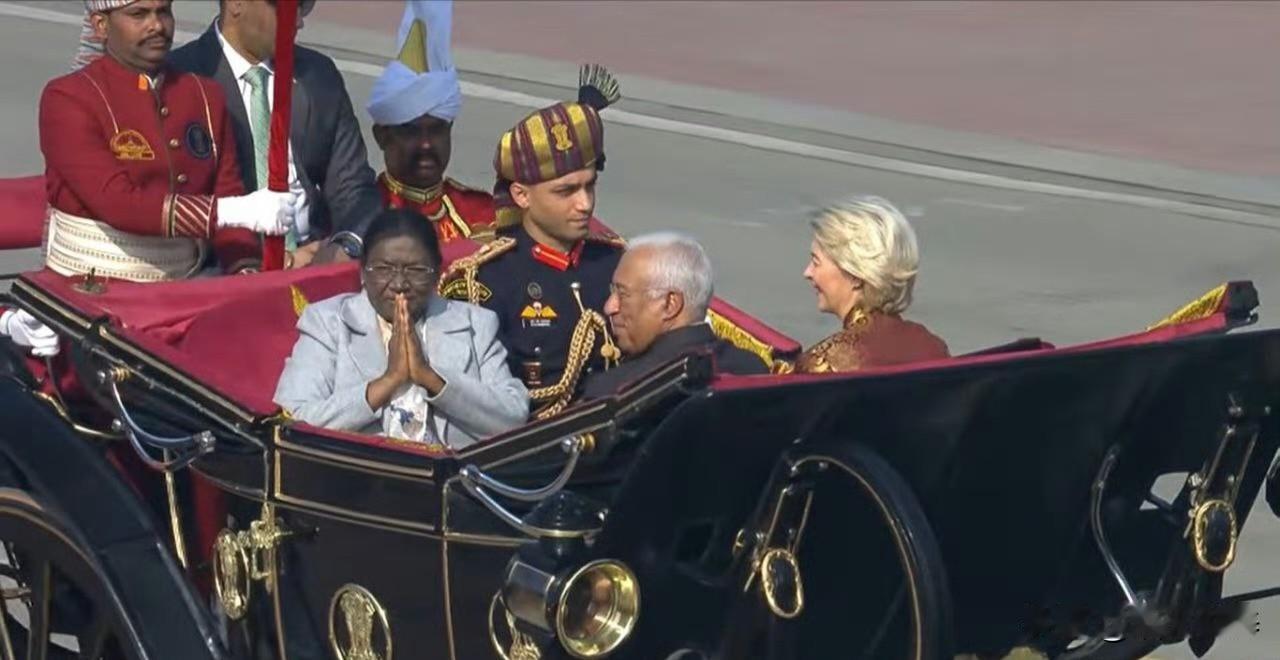 1月26日，印度举行盛大的阅兵式，庆祝其第77个共和国日，展示了国家的军事力量和