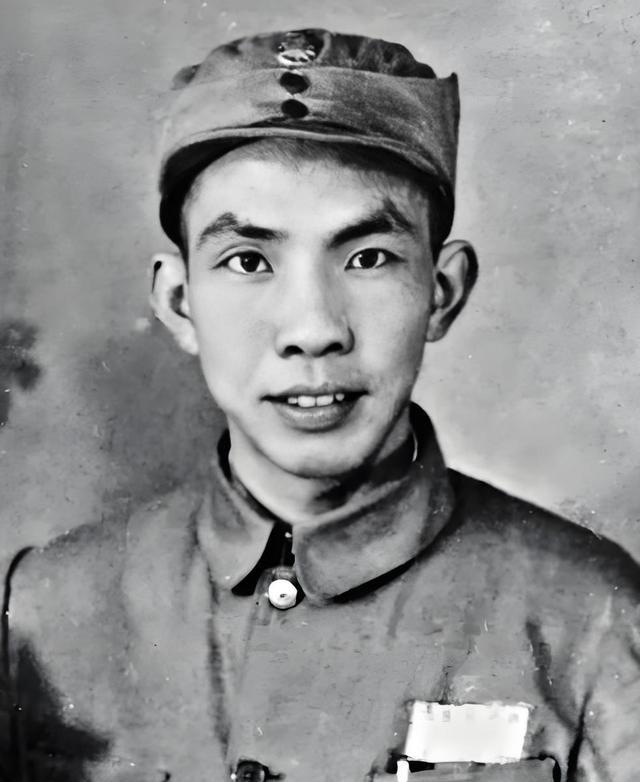 1950年，战地摄影师沙飞因枪杀日本医生被判死刑。聂荣臻签发判决书时，沉默了很久