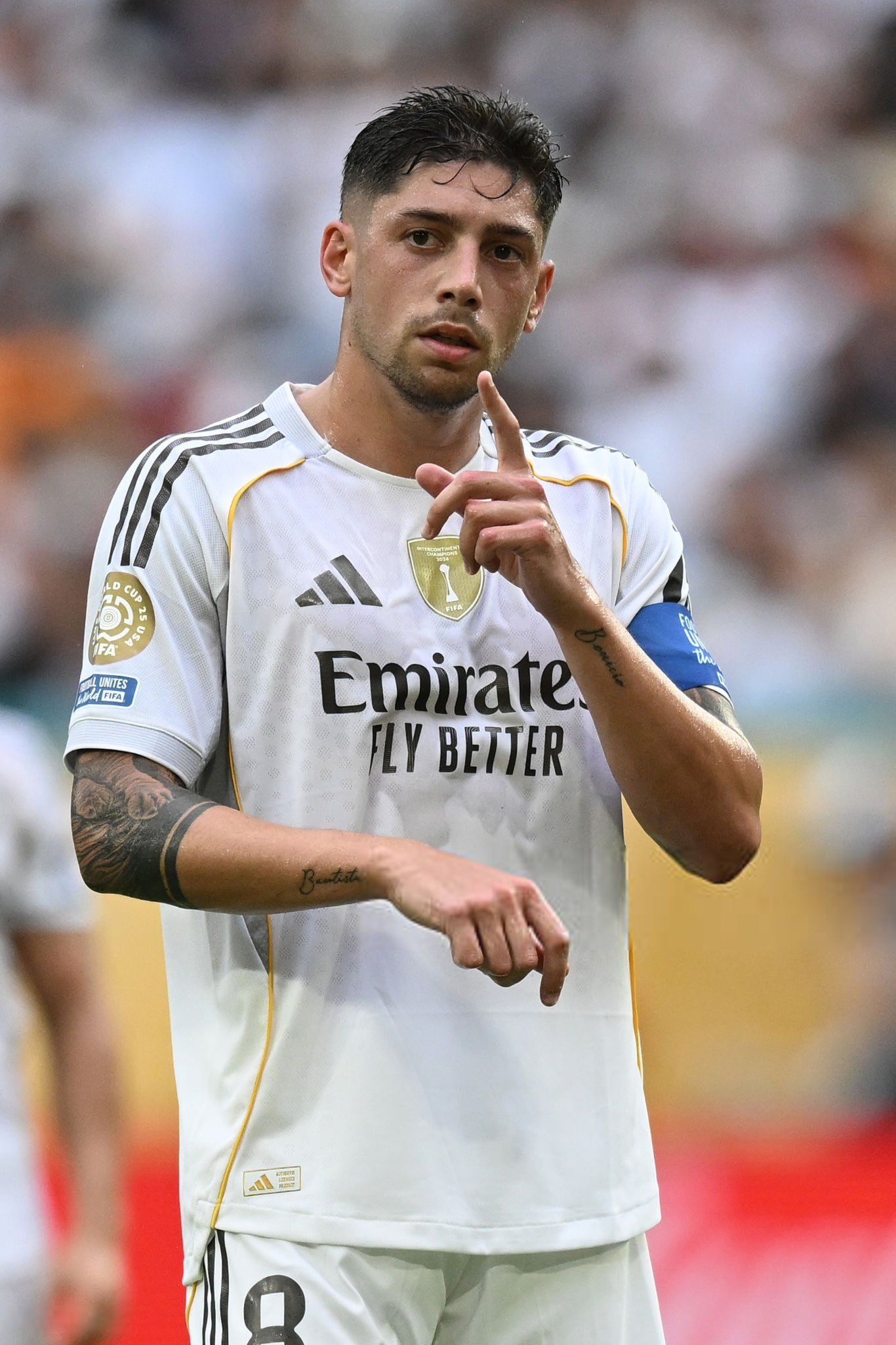 首发右后卫你会选择谁？halamadrid ​​​