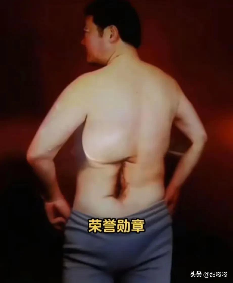 他叫尚俊刚，江苏徐州人，1983年参军入伍，是轮战部队中的一名机枪手。
1985