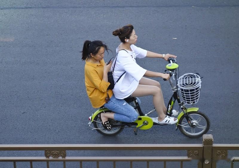 新国标电动车限速25km/h，你忍得了吗？
实测：20 km通勤，25码≈48 