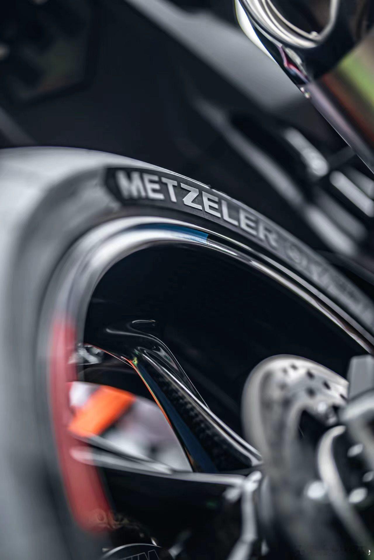 国内第一台2026款宝马M1000RR 价格不贵 喜欢您来 ​​​