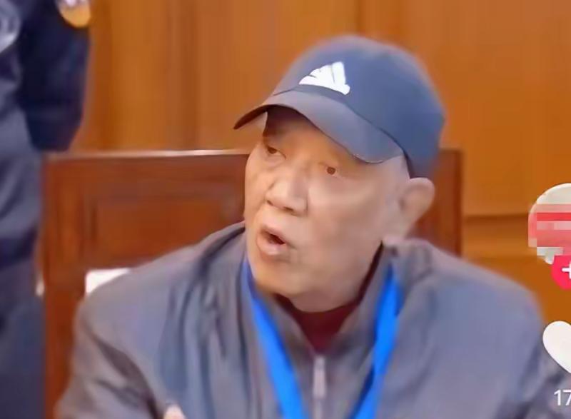 2024年，上海一男子借住女同事房子10余年，日子过得像“停车不付费”。儿子成家