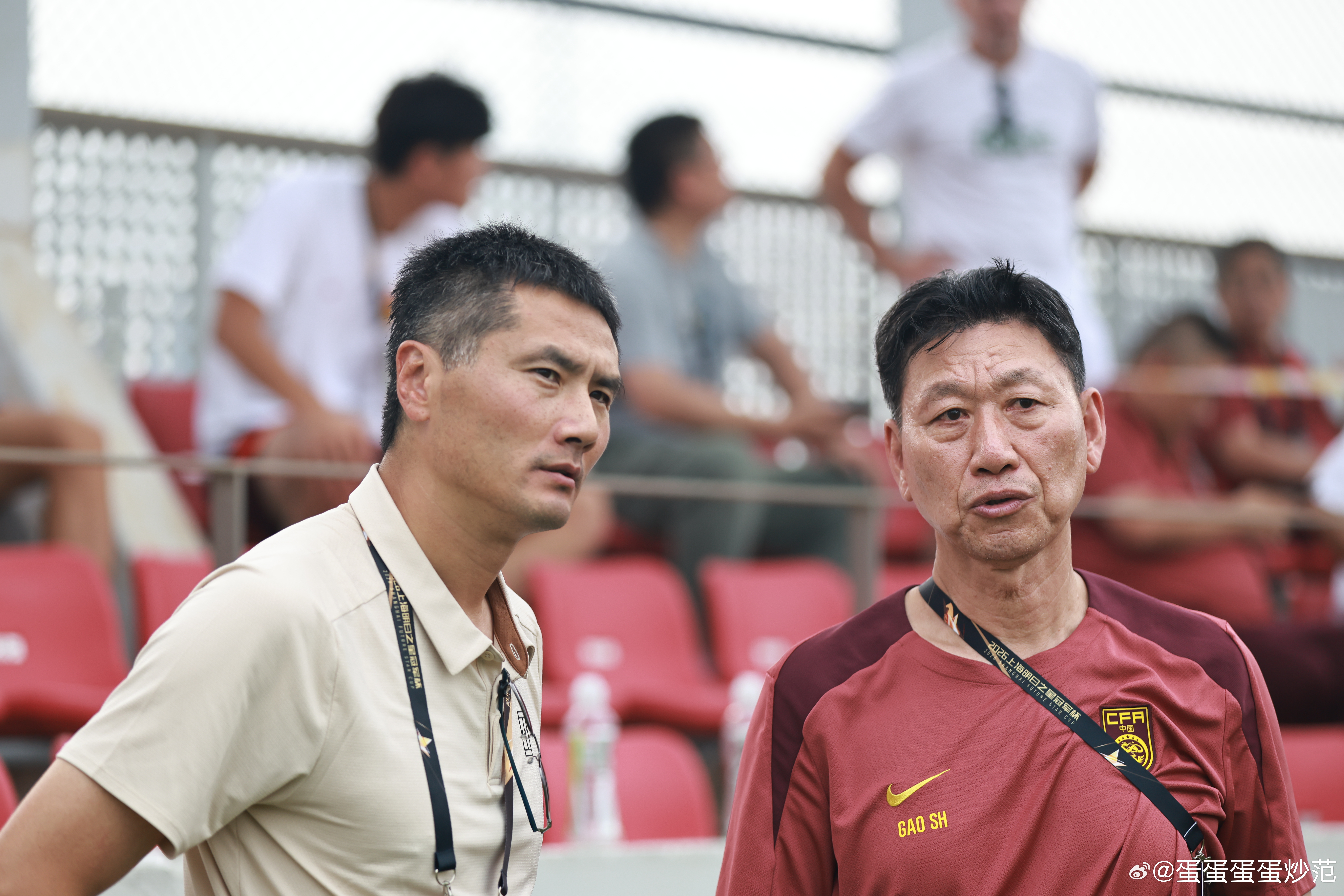 上海海港  国足主帅亲临现场观摩毕尔巴鄂竞技u17vs国足u17 上半场国足1比