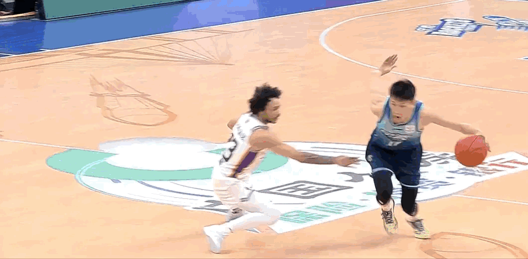 36岁的刘晓宇，晃倒了老东家的外援！宁波男篮vs北控男篮