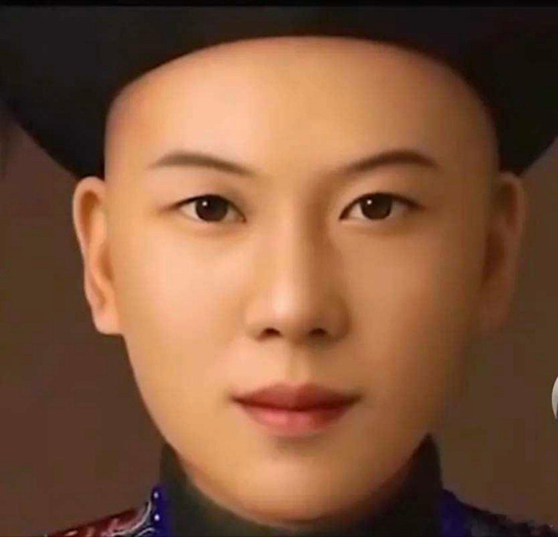 和珅一生共有一位正妻、八位小妾，其中两位还是外籍女子，可这八位小妾无一为他诞下子
