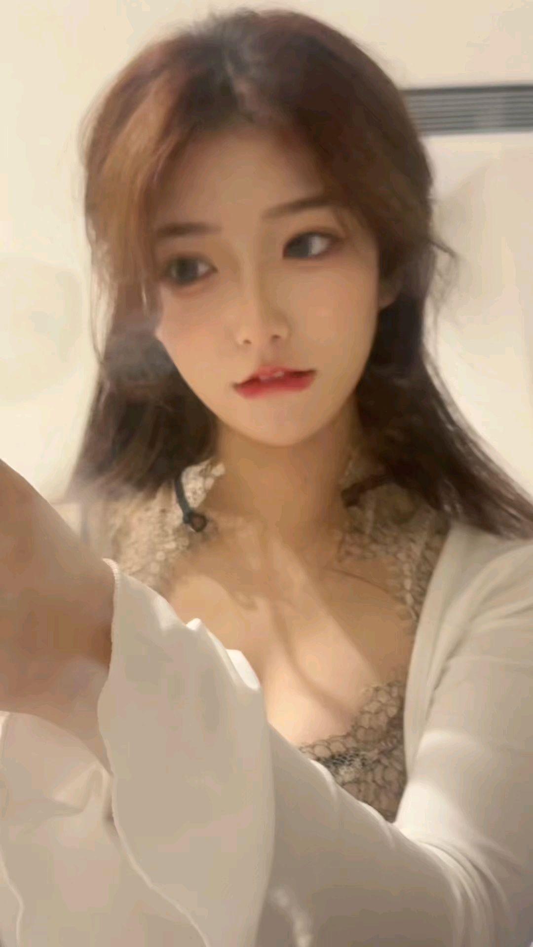 买了300抖定向大帅哥 帅哥刷到吱一声 博主