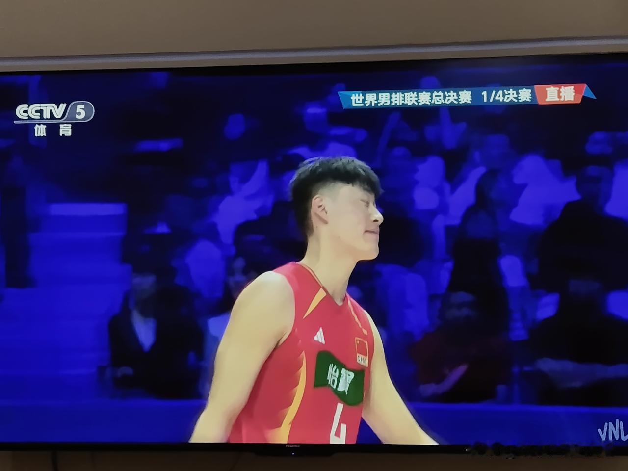 中国队打日本队，不管什么比赛，每次都让观众心情激动，场上队员不需动员，打得激情澎