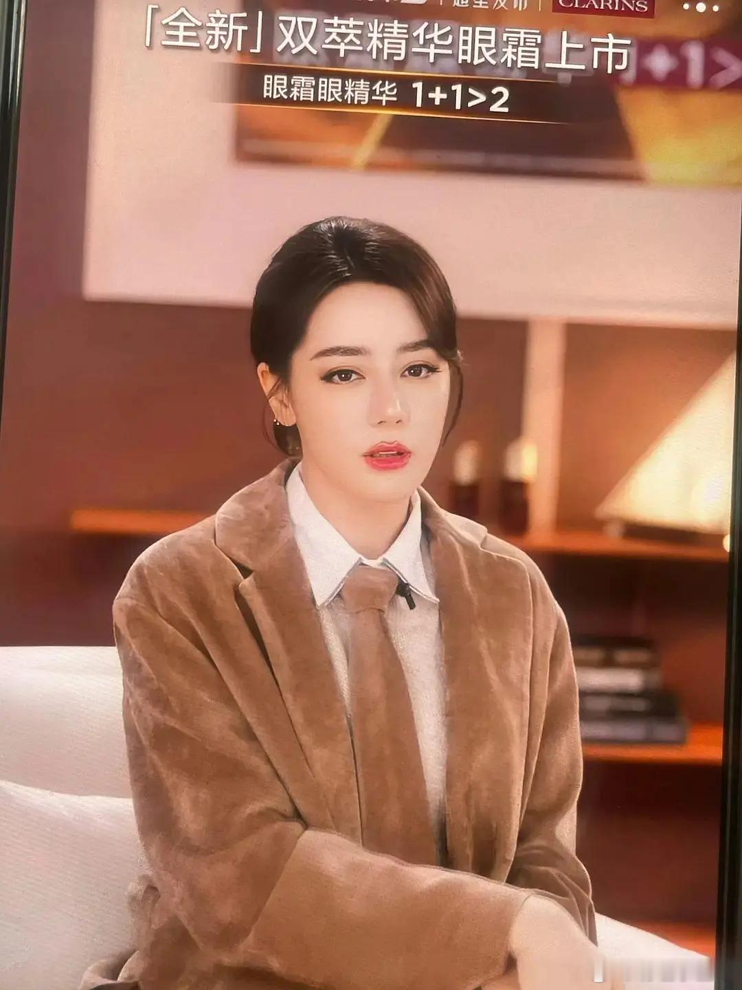 都是新疆人，为什么迪丽热巴感觉不如老乡娜扎抗老？ 