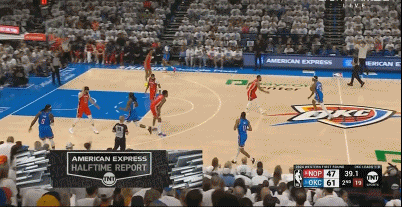 NBA赛场之雷霆队狂虐鹈鹕队，2:0，一只脚已经晋级下一轮！
   绯闻MVP选