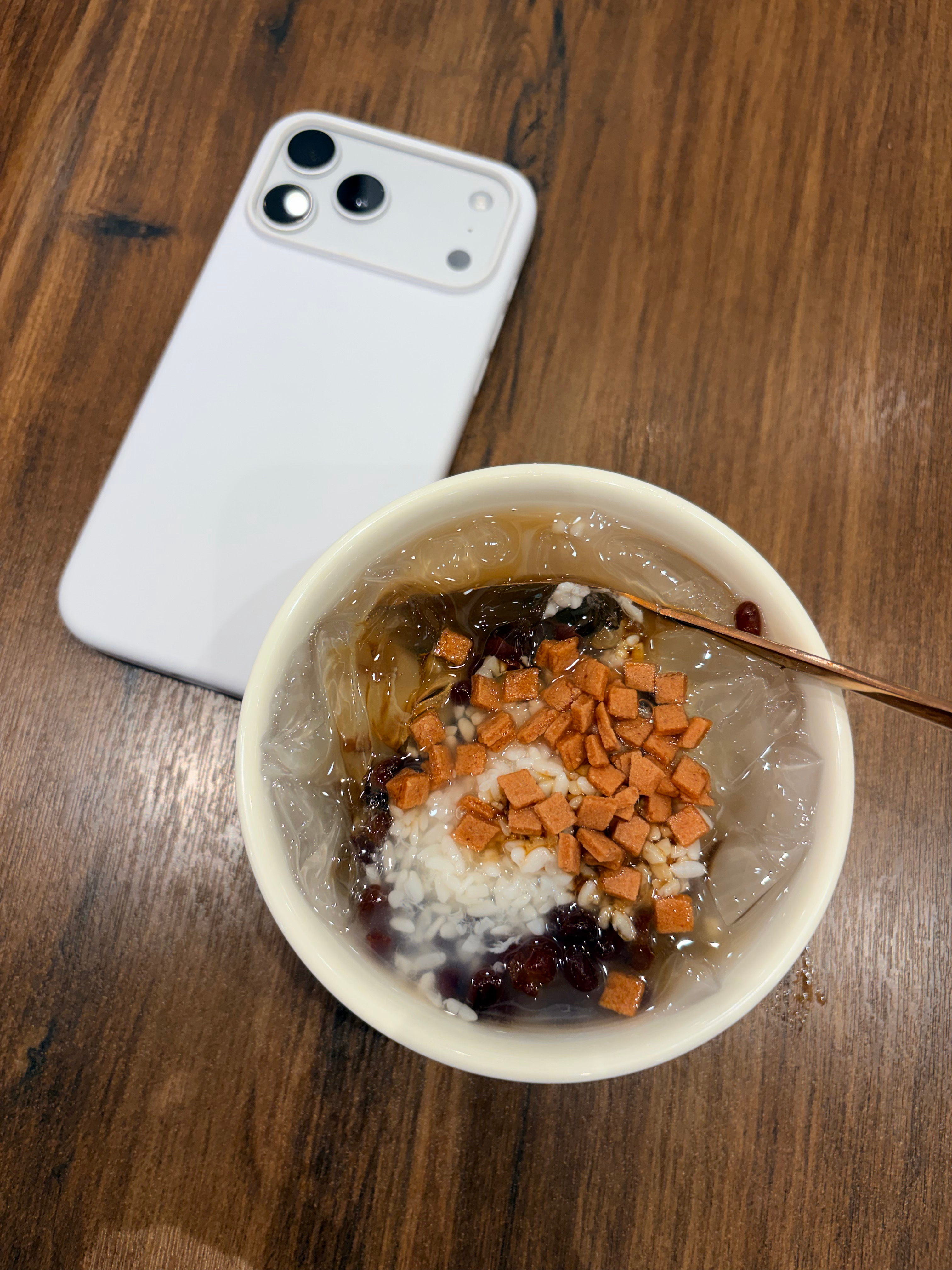 炎炎夏日，谁懂这一碗红糖冰粉儿的含金量