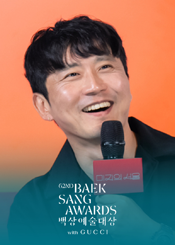 朴信宇百想最佳导演未知的首尔百想最佳导演 朴信宇百想最佳导演，恭喜！ 