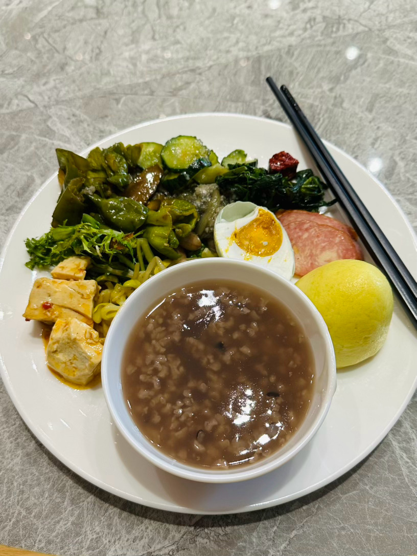 天天晒早餐  鸡西，你有点低调了！没到这里之前从未听过这个城市，昨晚宿的酒店是这