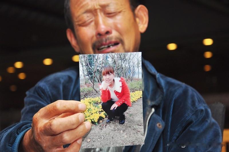 “药王”半年给两女儿分2.8亿元股份 最近“药王”半年给两女儿分2.8亿元股份的