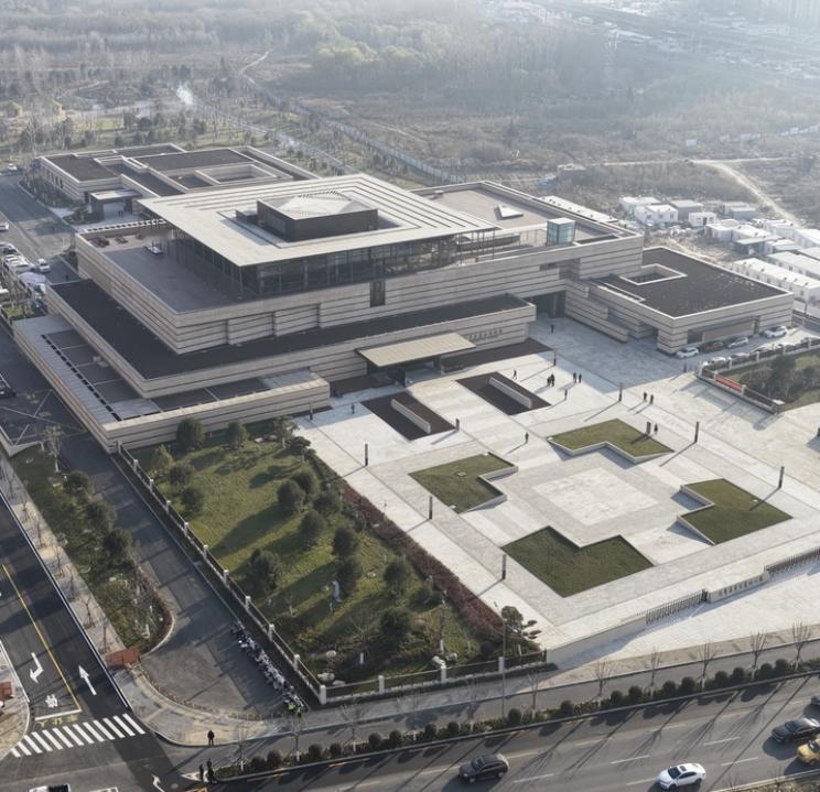 济南这座老城，最近又添了个让人眼前一亮的好去处，那便是历城区大辛庄遗址博物馆。逛