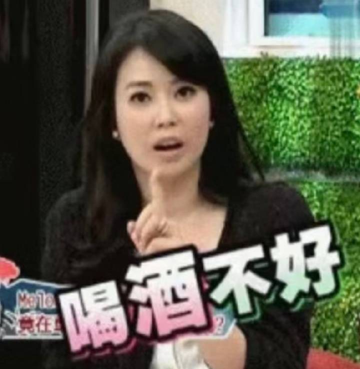 其实我这个人很喜欢听到生活习惯上了一些赞美，比夸我爱读书什么的好多了。虽然还是有